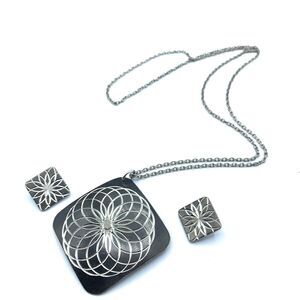 Vintage silver tone necklace and earrings set geometric engraved design